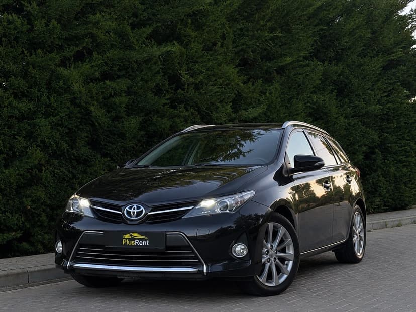 Toyota Auris - Chirie Auto Chișinău